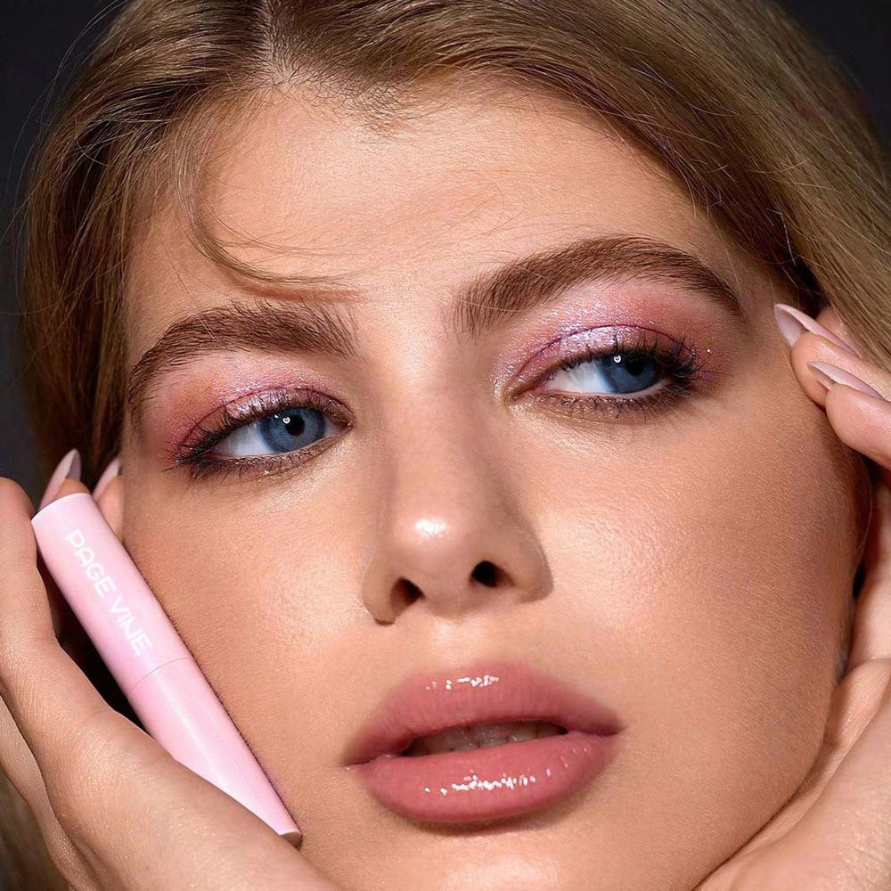 3 - in - 1 Shimmer Beauty Stick: Eyeshadow, Highlight & Lip Glow