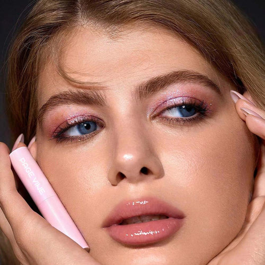 3 - in - 1 Shimmer Beauty Stick: Eyeshadow, Highlight & Lip Glow