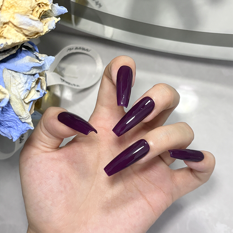 Minimalist Solid Press-On Nails – Deep Violet & Magenta Pink