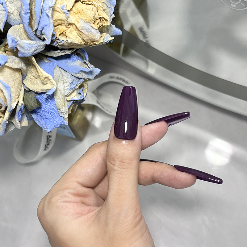 Minimalist Solid Press-On Nails – Deep Violet & Magenta Pink