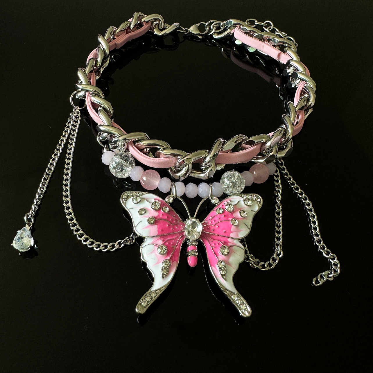 Y2K Pink Butterfly Choker Necklace – Beaded Punk Chain with Crystal Charms