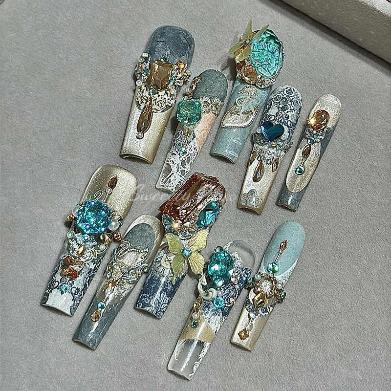 Handmade 3D Press-On Nails – Vintage Lace & Gemstone Design8